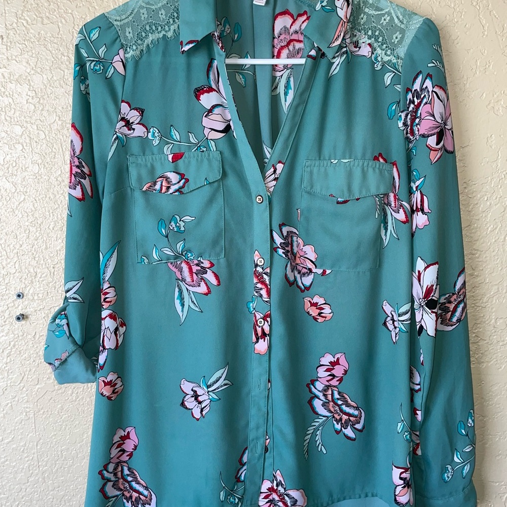 Candie’s limited edition top.